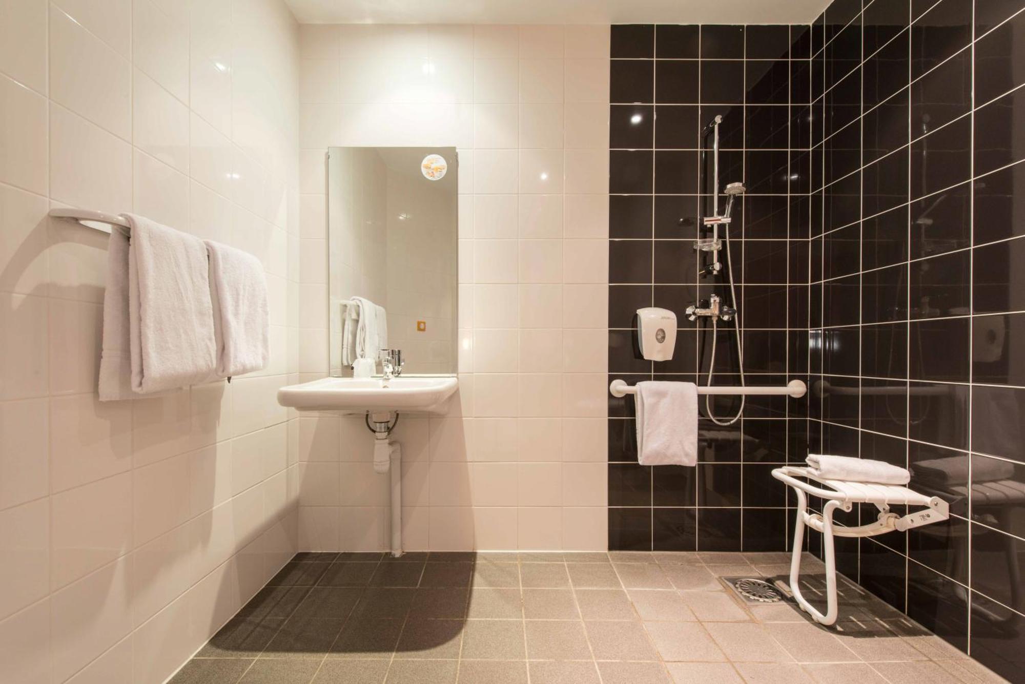 Hotel Eco La Rochelle Centre Les Minimes Exteriör bild